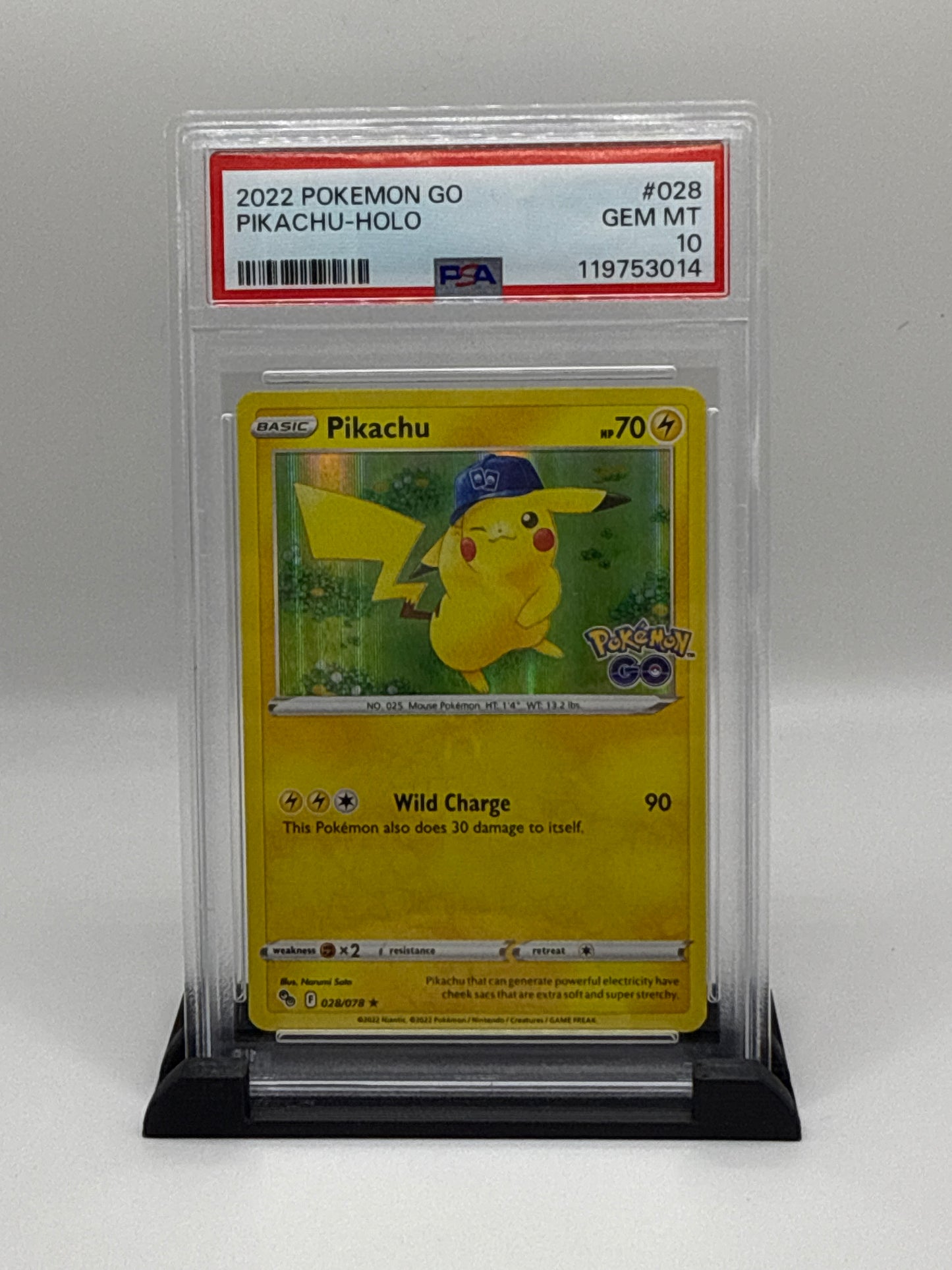 PSA 10 2022 Pokemon Go Holo Pikachu #28